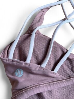 Lululemon Strappy Back Sports Bra Size 4 Pink Yoga Lightweight
